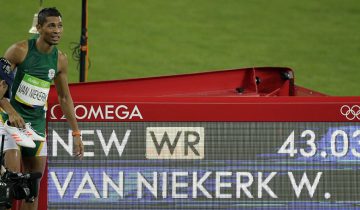 Wayde Van Niekerk (Sudáfrica), récord mundial y olímpico en 400 metros lisos.