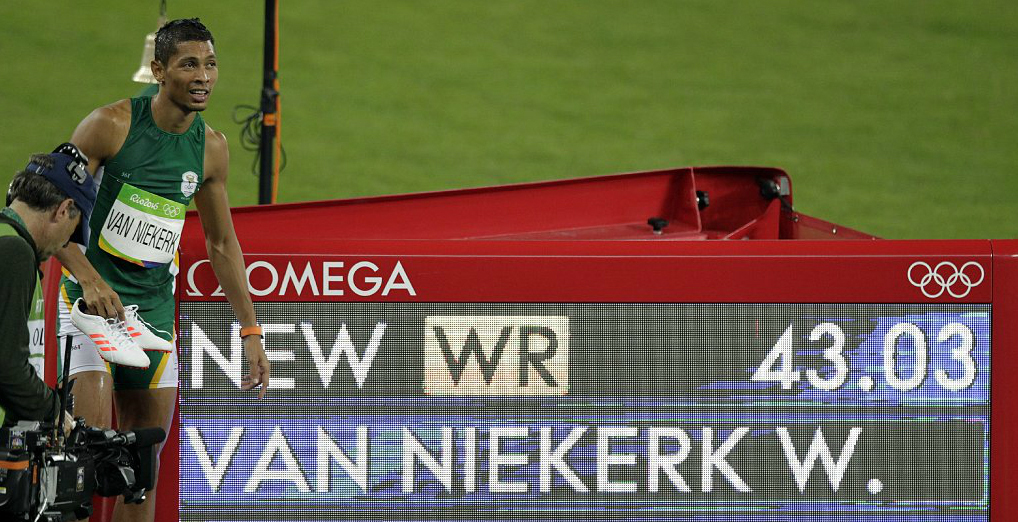 Wayde Van Niekerk (Sudáfrica), récord mundial y olímpico en 400 metros lisos.