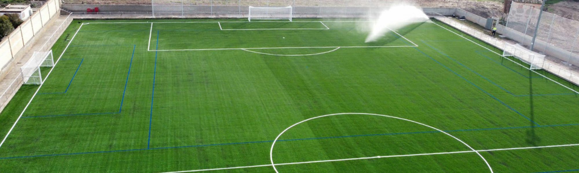 Campo de fútbol de Épila, equipado con césped artificial X3 y equipamientos de Mondo.